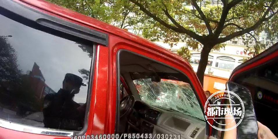 警方通报景德镇撞人致2死1伤警方通报景德镇交通事故致两死一伤事件